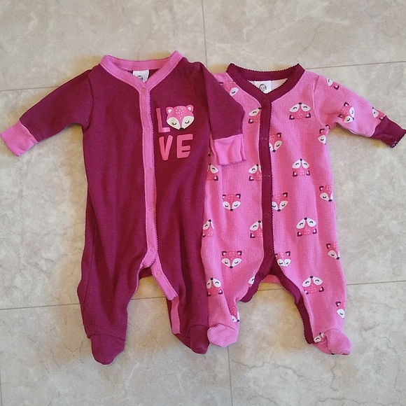 Gerber Other - Newborn footed sleepers